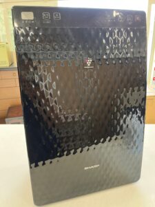 SHARP プラズマクラスター 空気清浄機 ブラックを世田谷区で出張買取｜KAINOTORI